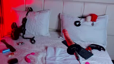 Violet online show from 10.26.25