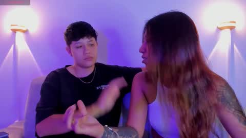 Violet and Casper online show from 11.10.25