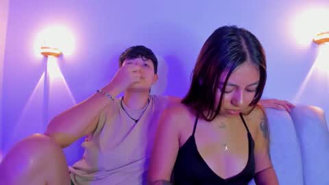 Violet and Casper online show from 11.19.25