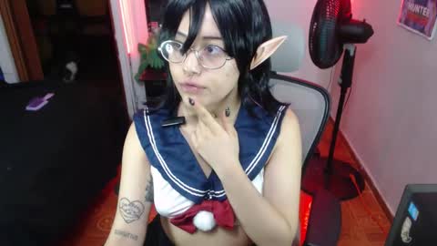 Violete Hentai01 online show from 11.19.25
