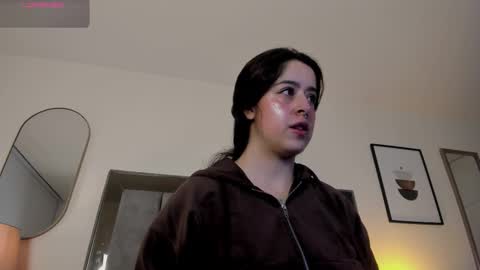 Violet Nova online show from 02.20.26