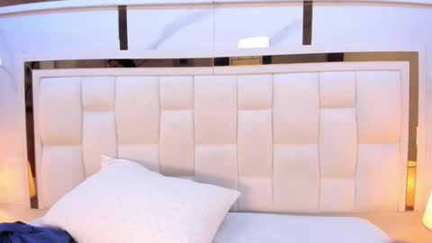 violet_sm online show from 11.24.25