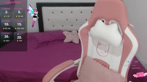 Violeta online show from 10.30.25