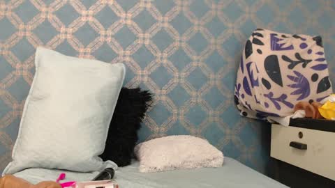 Snapshot of violeta_cute18 chatting on 12.27.24 Violeta online show from 12.27.24