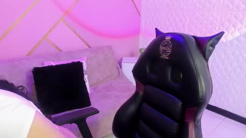     online show from 12.22.25