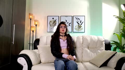 Violeta online show from 04.06.26