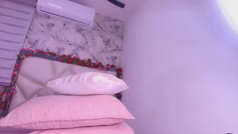 violeta london online show from 02.17.26