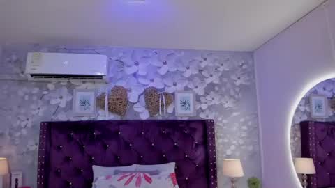 Snapshot of violeta_medina chatting on 07.26.26 violeta_medina online show from 07.26.26
