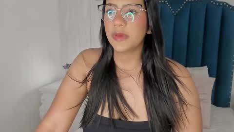 Violeta online show from 12.15.25