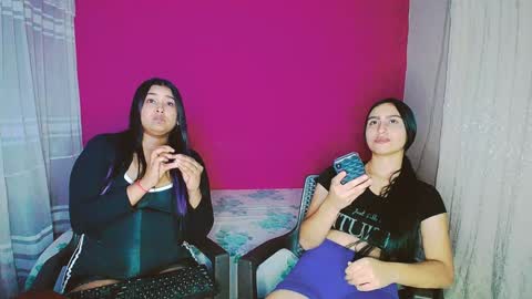 Snapshot of violeta_rouses chatting on 02.06.25 violeta_rouses online show from 02.06.25