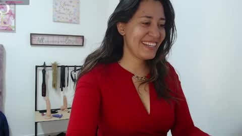 Snapshot of violeta_scott_ chatting on 03.23.26 violeta_scott_ online show from 03.23.26
