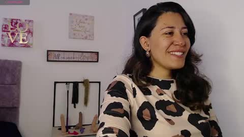 Snapshot of violeta_scott_ chatting on 04.13.26 violeta_scott_ online show from 04.13.26