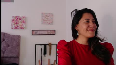 Snapshot of violeta_scott_ chatting on 04.14.26 violeta_scott_ online show from 04.14.26