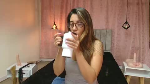 VIOLETA online show from 02.12.25