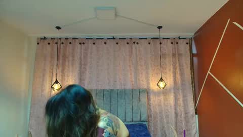 VIOLETA online show from 09.20.25