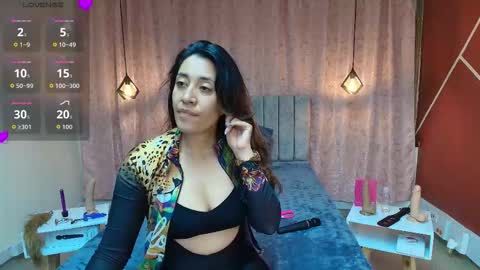 VIOLETA online show from 11.05.25