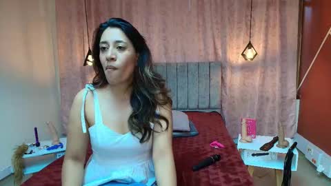 VIOLETA online show from 12.04.25