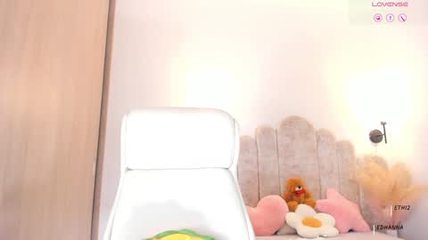 violeth___ online show from 01.30.25