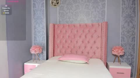 Snapshot of violeth__passionate chatting on 02.10.25 VIOLETA online show from 02.10.25