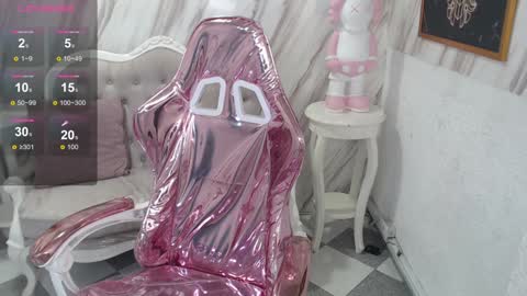 violeth_b online show from 01.04.25