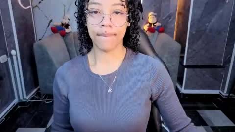 violeth_b online show from 04.14.26