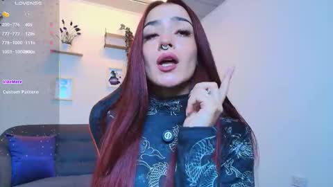 violeth_rosse_ online show from 12.17.25