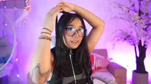 Snapshot of violetjonesx chatting on 07.24.26 violetjonesx online show from 07.24.26