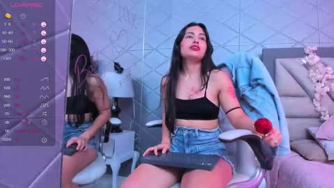 Violet Rousse online show from 02.14.25