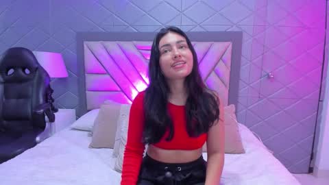 Violet Rousse online show from 09.10.25