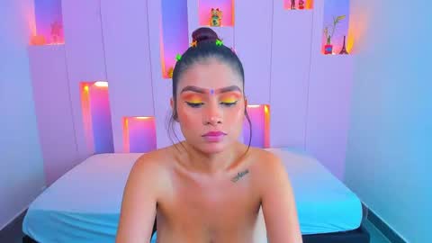 violetsmith online show from 01.07.25