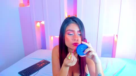 violetsmith online show from 01.10.25