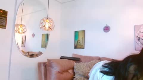 Snapshot of violetsweet_cs chatting on 02.04.25 violetsweet_cs online show from 02.04.25