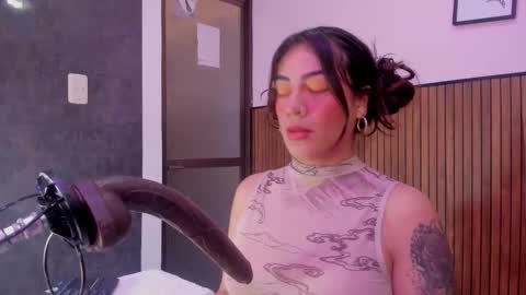 Violett online show from 02.12.26