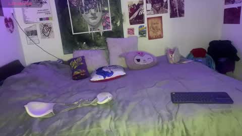 violett_dante online show from 10.28.25