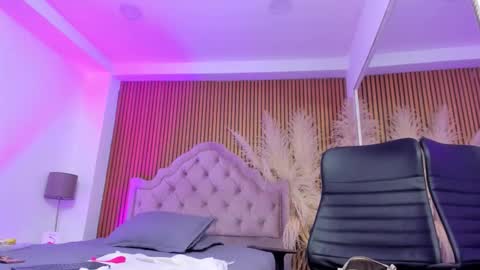 violett_hott_ online show from 03.04.26