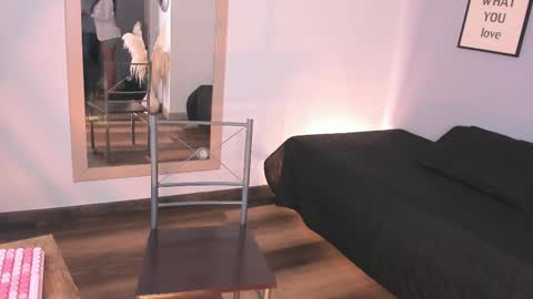 violetta_bold online show from 02.18.25