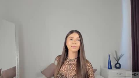 Snapshot of violetta_finch chatting on 02.20.25 violetta_finch online show from 02.20.25