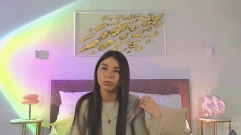 Snapshot of violetta_finch chatting on 09.17.25 violetta_finch online show from 09.17.25