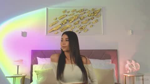 Snapshot of violetta_finch chatting on 09.22.25 violetta_finch online show from 09.22.25