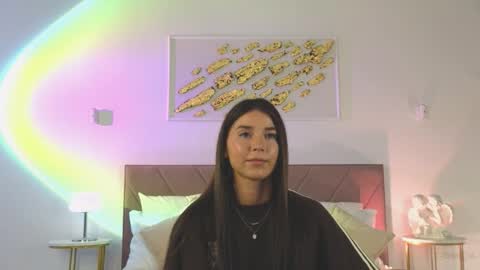 Snapshot of violetta_finch chatting on 10.04.25 violetta_finch online show from 10.04.25