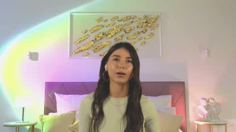 Snapshot of violetta_finch chatting on 10.14.25 violetta_finch online show from 10.14.25