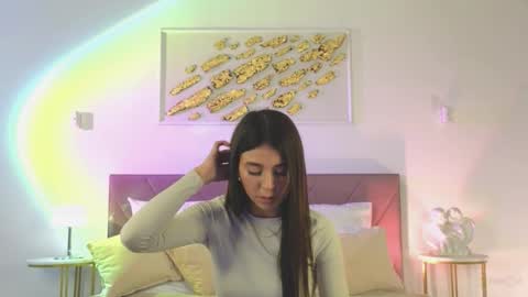 Snapshot of violetta_finch chatting on 10.19.25 violetta_finch online show from 10.19.25