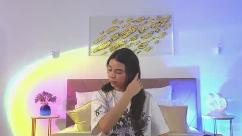 Snapshot of violetta_finch chatting on 05.05.26 violetta_finch online show from 05.05.26