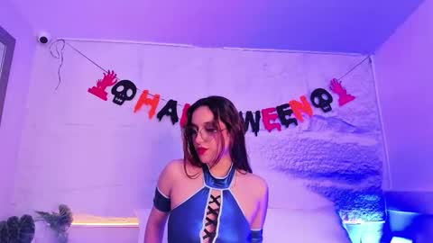 Violetta  online show from 10.31.25