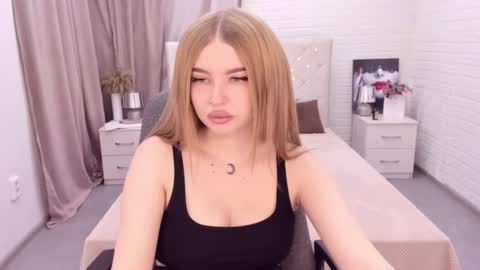 ViolettaOtis online show from 12.12.24