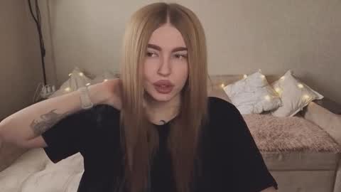 ViolettaOtis online show from 09.17.25