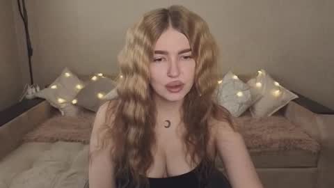 ViolettaOtis online show from 09.24.25