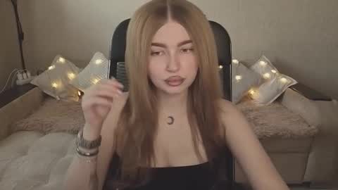 ViolettaOtis online show from 11.03.25