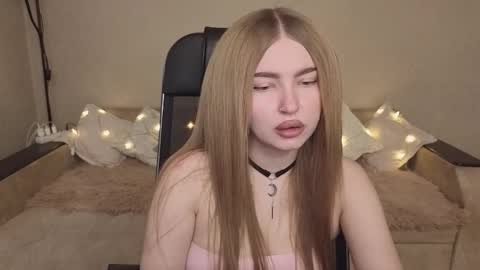 ViolettaOtis online show from 11.24.25