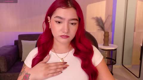 Violett Castel online show from 11.03.25